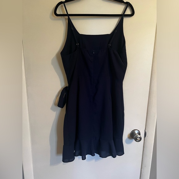 Blue square neck straps dress - Picture 2 of 3